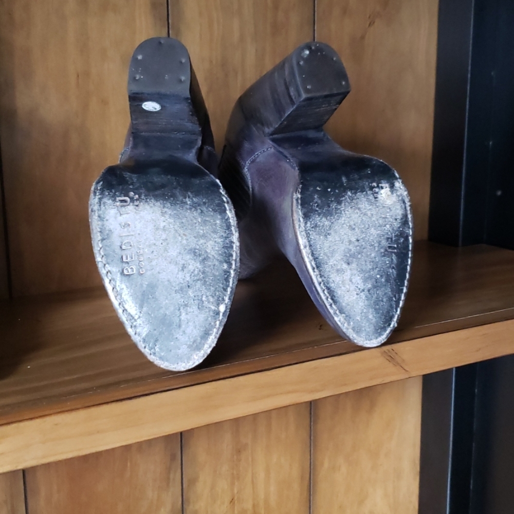 Boots - Picture 3 of 3